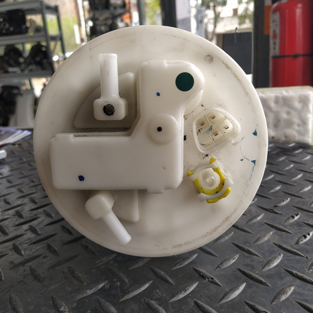 Bomba De Nafta De Toyota Yaris 1.5 (05057136)