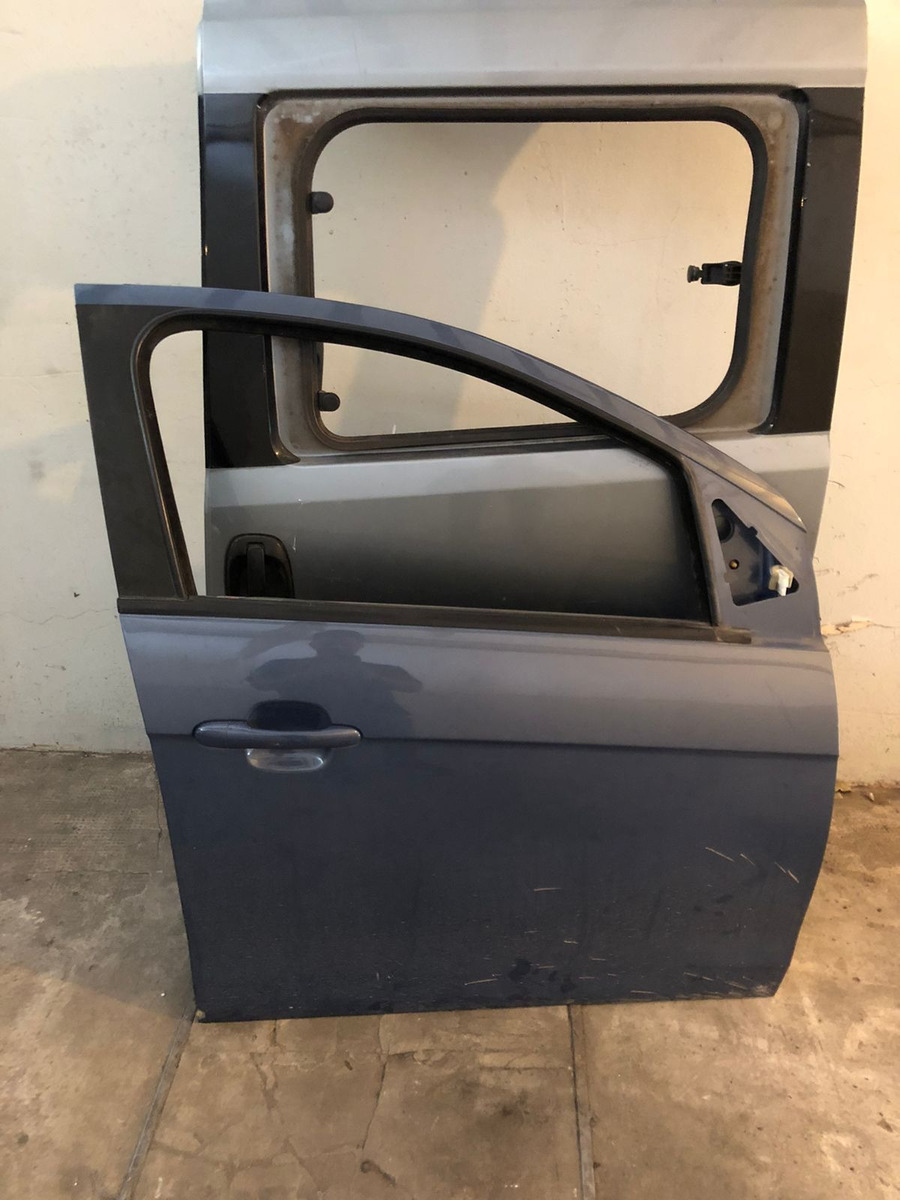 Puerta Delantera Derecha Fiat Palio Attractive (04696759)