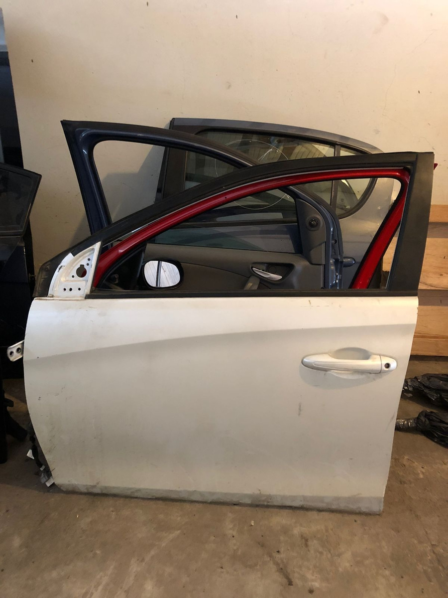 Puerta Delantera Izquierda Toyota Yaris 2022 (05047022)