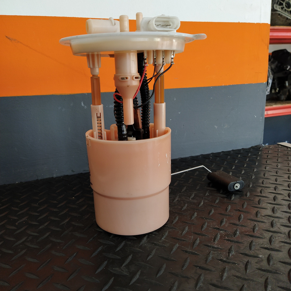 Bomba De Nafta Fiat Mobi 1.0 8v 2016 - Imagen 2