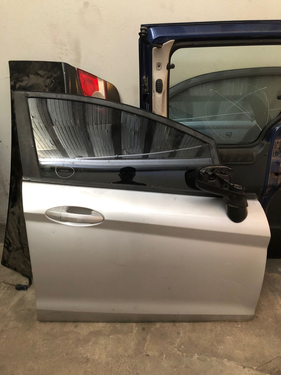 Puerta Delantera Derecha Ford Fiesta Kinetic