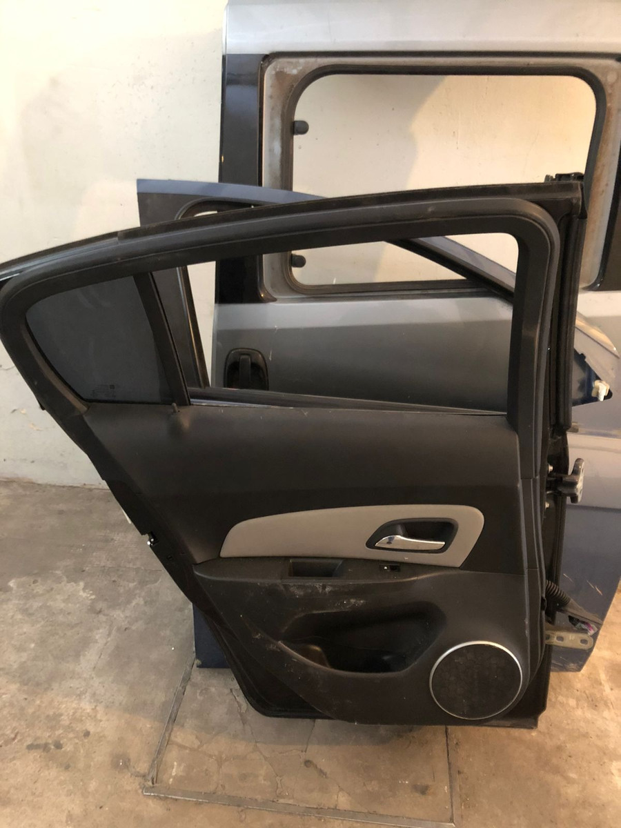 Puerta Trasera Izquierda Chevrolet Cruze 4pt 2015 (0524709) - Imagen 2