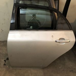Puerta Trasera Izquierda Toyota Corolla (05241449)