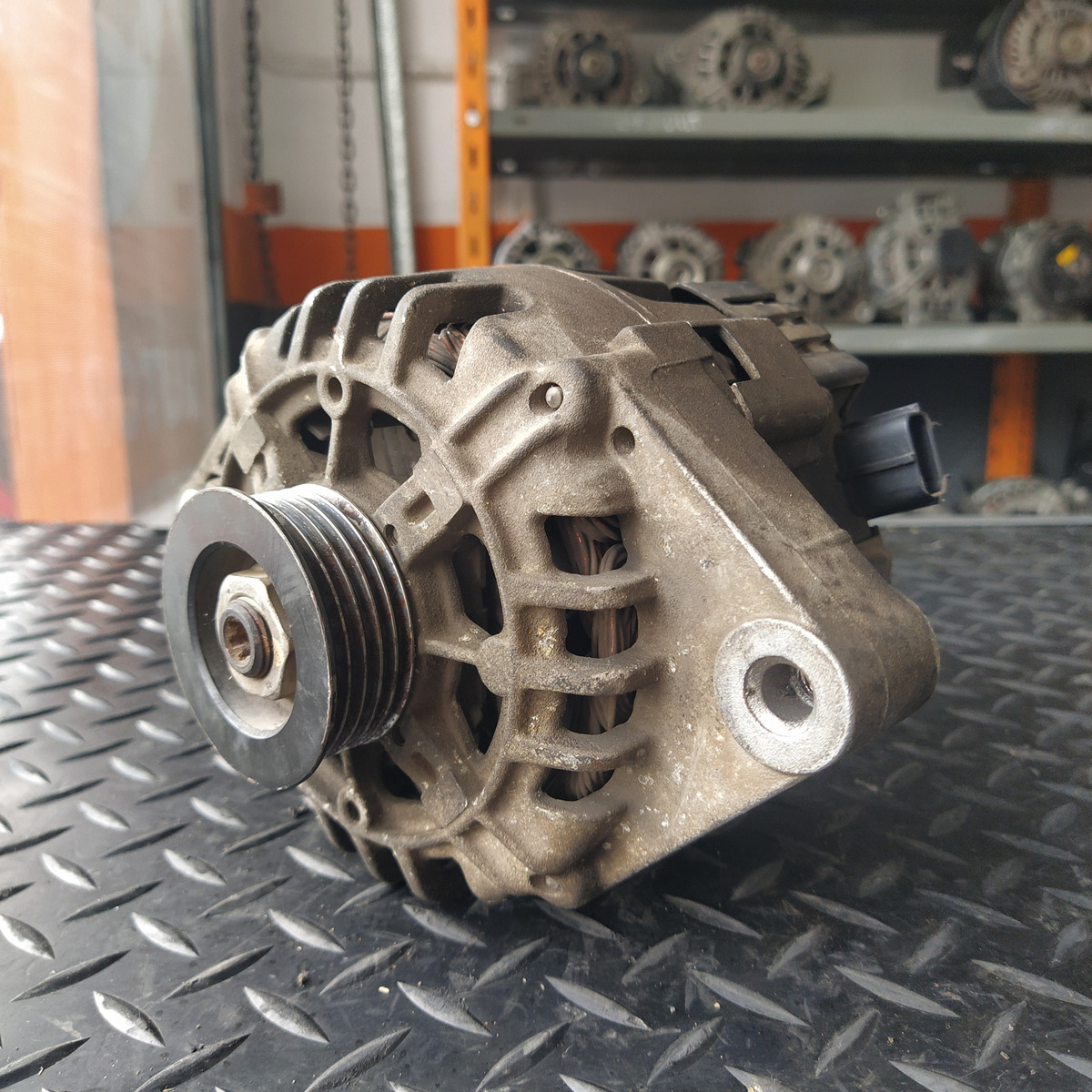 Alternador Fiat Punto Idea 1.8 - Imagen 4