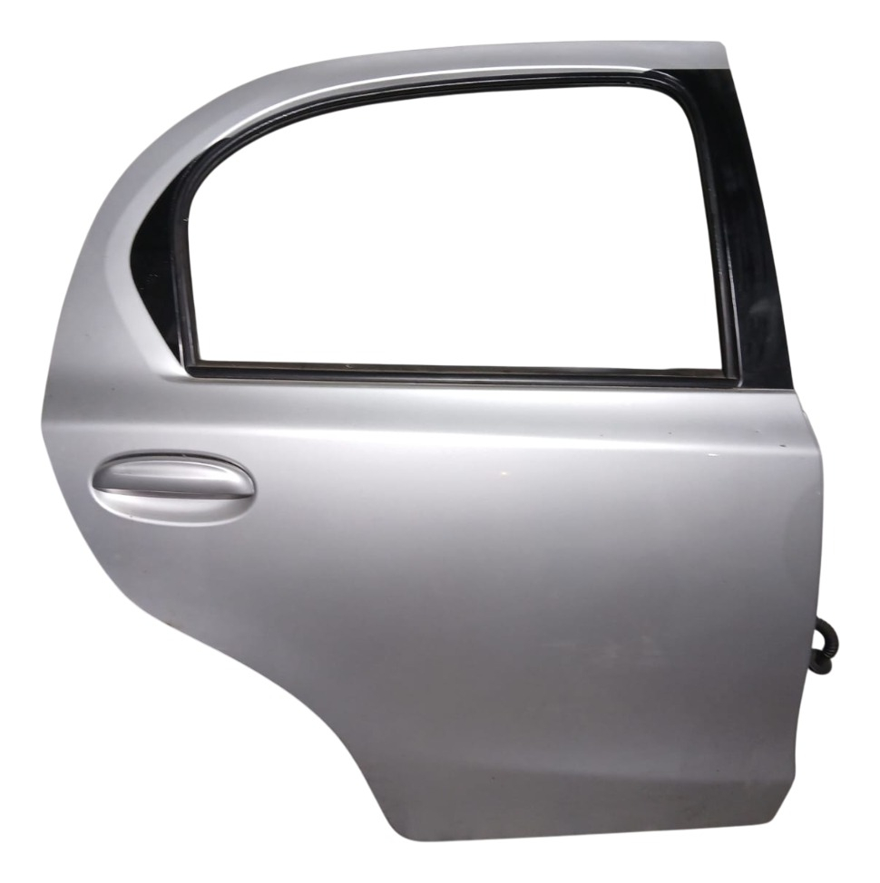 Puerta Trasera Derecha De Toyota Etios 1.5 Xls 2017