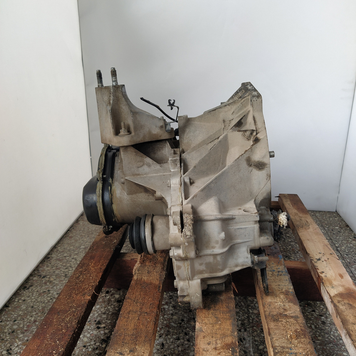 Caja De Velocidades Ford Fiesta 1.6 16v (usado) - Imagen 2