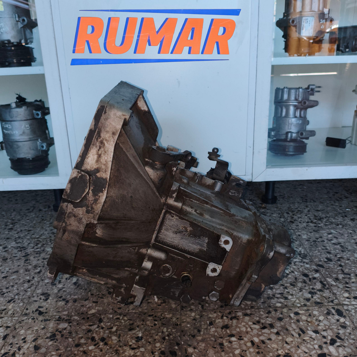 Caja De Velocidades Fiat Palio 1.4 8v (usado) - Imagen 2