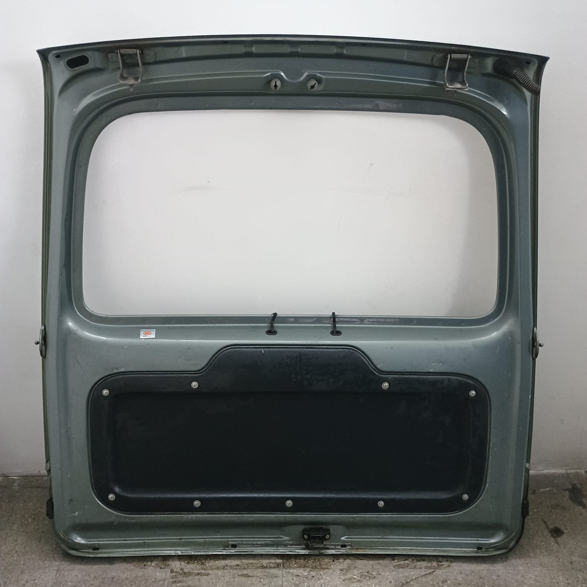 Porton Trasero Izquierdo Renault Kangoo 1997/2019 (usado) - Imagen 2