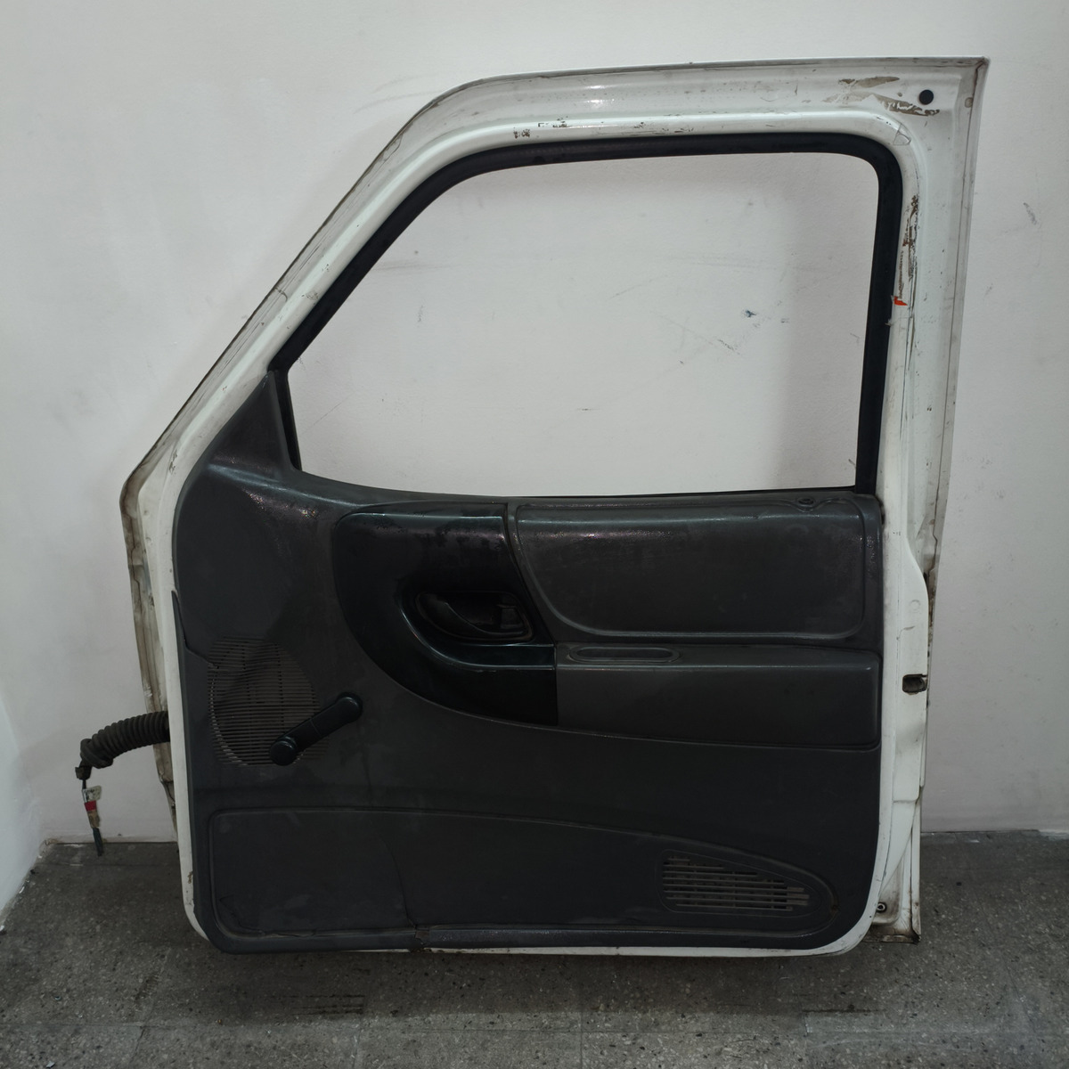 Puerta Delantera Derecha Del Ford Ranger 2.8 Maxion 1999 Lv - Imagen 2