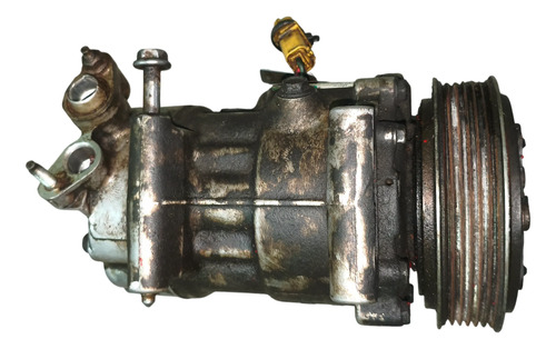 Compresor De A/a Peugeot 206 1.6 16v (03080915) - Imagen 4
