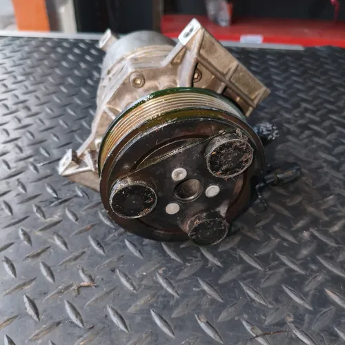 Compresor De A/a Nissan Tiida 1.8 16v (05875114) - Imagen 5